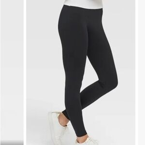 Assets by Spanx Women's Seamless Leggings black size Small